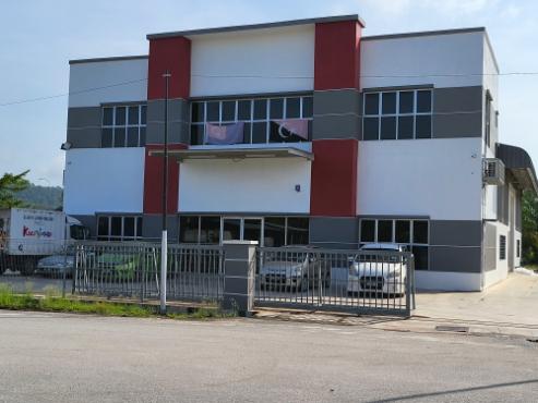 Tongkang Pechah Detached Factory