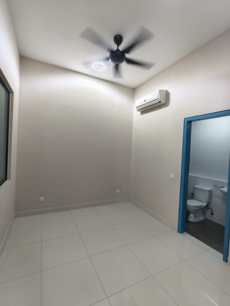 format: 0; filter: 0; fileterIntensity: 0.0; filterMask: 0; captureOrientation: 90;
runfunc: 0; algolist: 0;
multi-frame: 1;
brp_mask:8;
brp_del_th:0.0006,0.0009;
brp_del_sen:0.3000,0.3000;
motionR: 0;
delta:1;
bokeh:1;
module: photo;hw-remosaic: false;touch: (-1.0, -1.0);sceneMode: 3145728;cct_value: 0;AI_Scene: (-1, -1);aec_lux: 230.0;aec_lux_index: 0;albedo: ;confidence: ;motionLevel: 0;weatherinfo: weather?null, icon:null, weatherInfo:100;temperature: 40;