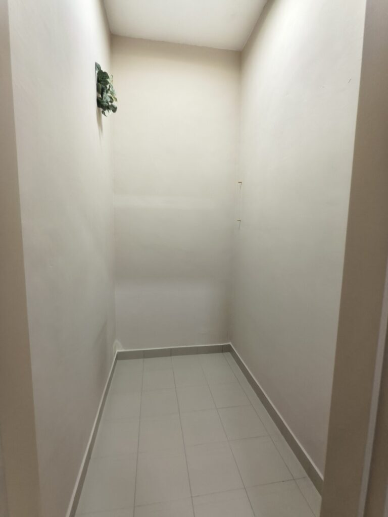 format: 0; filter: 0; fileterIntensity: 0.0; filterMask: 0; captureOrientation: 90;
runfunc: 0; algolist: 0;
multi-frame: 1;
brp_mask:8;
brp_del_th:0.0000,0.0000;
brp_del_sen:0.0000,0.0000;
motionR: 0;
delta:1;
bokeh:1;
module: photo;hw-remosaic: false;touch: (-1.0, -1.0);sceneMode: 3145728;cct_value: 0;AI_Scene: (-1, -1);aec_lux: 244.0;aec_lux_index: 0;albedo: ;confidence: ;motionLevel: 0;weatherinfo: weather?null, icon:null, weatherInfo:100;temperature: 41;