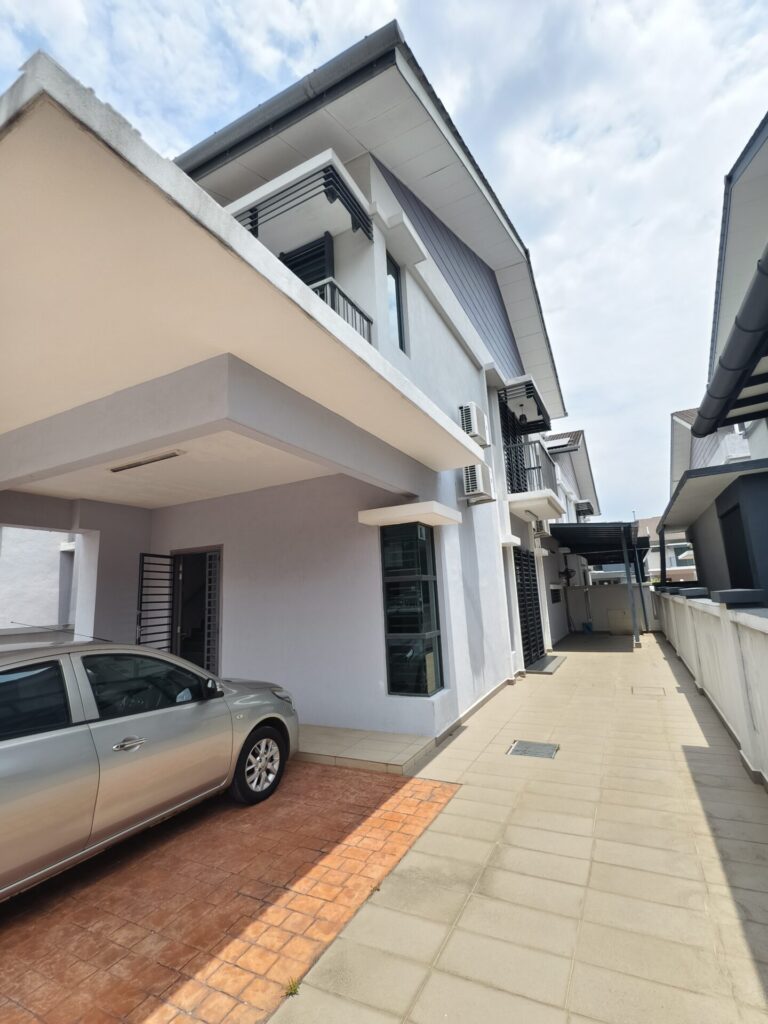 format: 0; filter: 0; fileterIntensity: 0.0; filterMask: 0; captureOrientation: 90;
runfunc: 0; algolist: 0;
multi-frame: 1;
brp_mask:8;
brp_del_th:0.0112,0.0000;
brp_del_sen:0.3000,0.0000;
motionR: 0;
delta:1;
bokeh:1;
module: photo;hw-remosaic: false;touch: (-1.0, -1.0);sceneMode: 2621440;cct_value: 0;AI_Scene: (-1, -1);aec_lux: 95.0;aec_lux_index: 0;albedo: ;confidence: ;motionLevel: 0;weatherinfo: weather?null, icon:null, weatherInfo:100;temperature: 40;