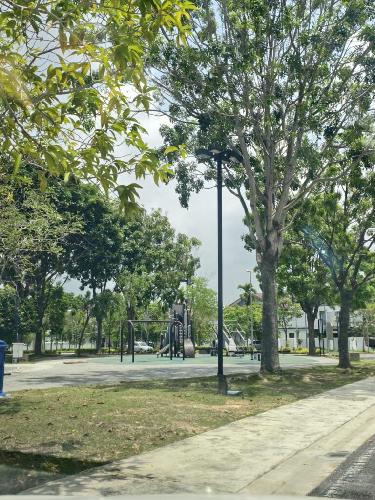 format: 0; filter: 0; fileterIntensity: 0.0; filterMask: 0; captureOrientation: 90;
runfunc: 0; algolist: 0;
multi-frame: 1;
brp_mask:0;
brp_del_th:0.0000,0.0000;
brp_del_sen:0.0000,0.0000;
motionR: 0;
delta:1;
bokeh:1;
module: photo;hw-remosaic: false;touch: (-1.0, -1.0);sceneMode: 13107200;cct_value: 0;AI_Scene: (-1, -1);aec_lux: 125.0;aec_lux_index: 0;albedo: ;confidence: ;motionLevel: 0;weatherinfo: weather?null, icon:null, weatherInfo:100;temperature: 42;